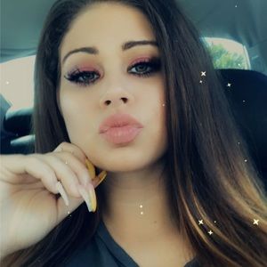 Meet your Posher, Haley